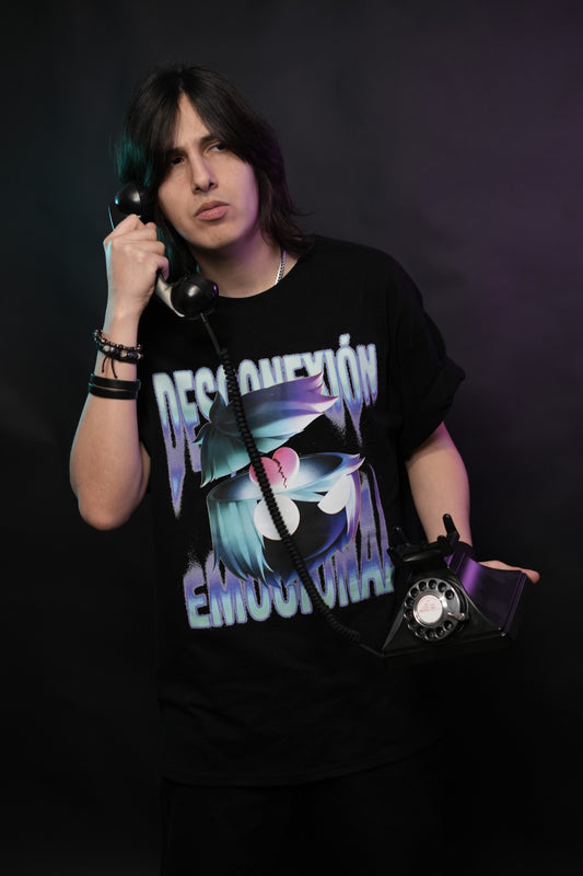 MISSASINFONIA PLAYERA OVERSIZE DESCONEXIÓN EMOCIONAL X SIMPLE