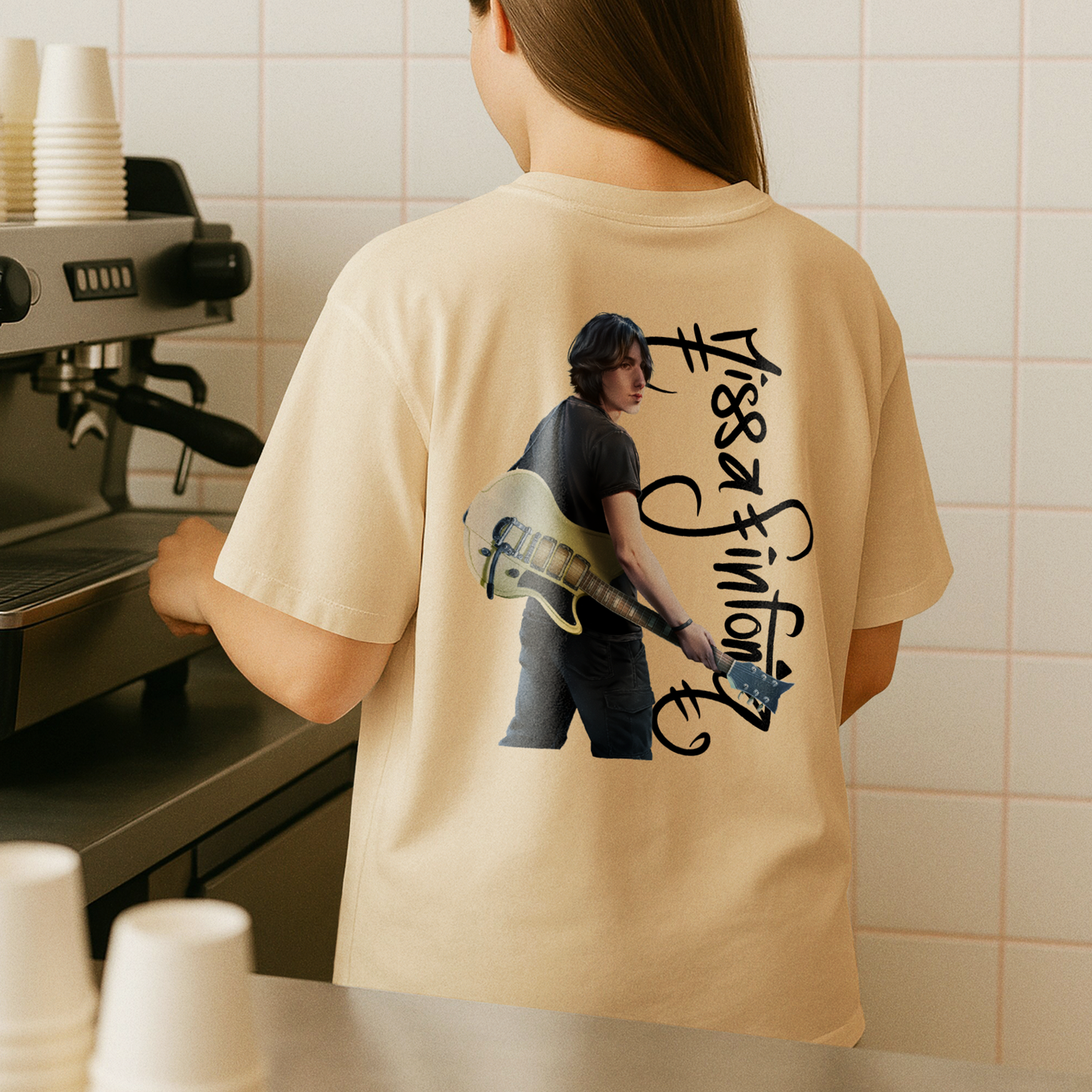 MISSASINFONIA PLAYERA OVERSIZE MISSAVERSO TOUR
